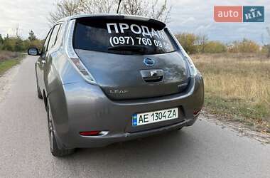 Хэтчбек Nissan Leaf 2014 в 