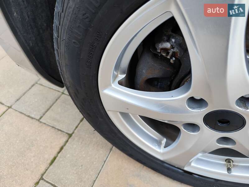 Хэтчбек Nissan Leaf 2016 в Ровно