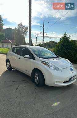 Хэтчбек Nissan Leaf 2013 в Львове