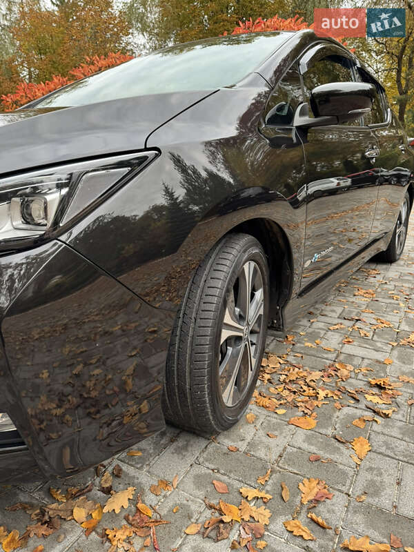 Хэтчбек Nissan Leaf 2018 в Дрогобыче