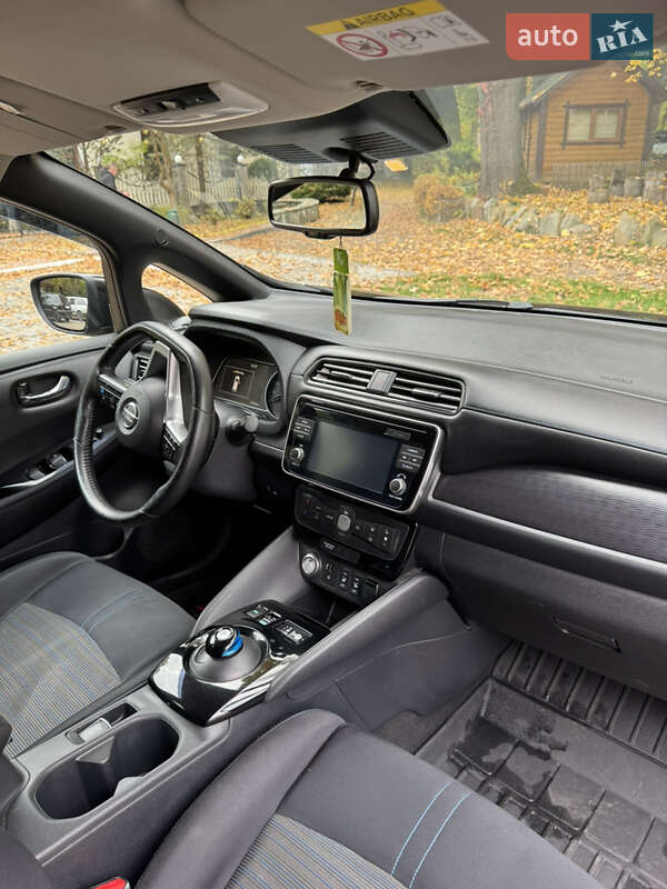 Хэтчбек Nissan Leaf 2018 в Дрогобыче