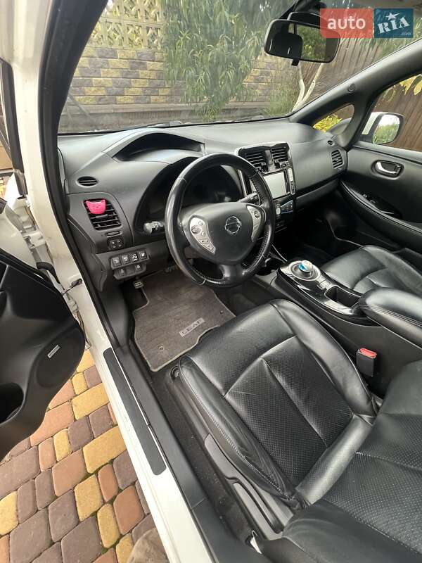 Хэтчбек Nissan Leaf 2015 в Житомире фото 6 Хэтчбек Nissan Leaf 2015 в Житомире