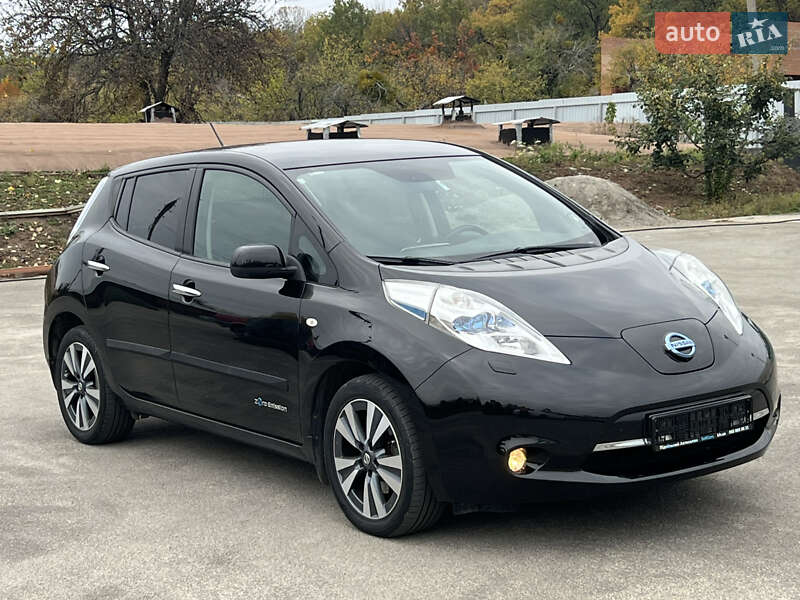 Nissan Leaf 2014