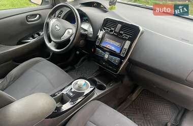 Хетчбек Nissan Leaf 2017 в  фото 4 Хетчбек Nissan Leaf 2017 в
