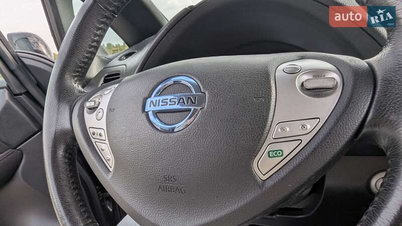 Хетчбек Nissan Leaf 2016 в Дрогобичі