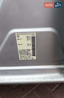 Хетчбек Nissan Leaf 2014 в 