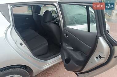 Хетчбек Nissan Leaf 2014 в 
