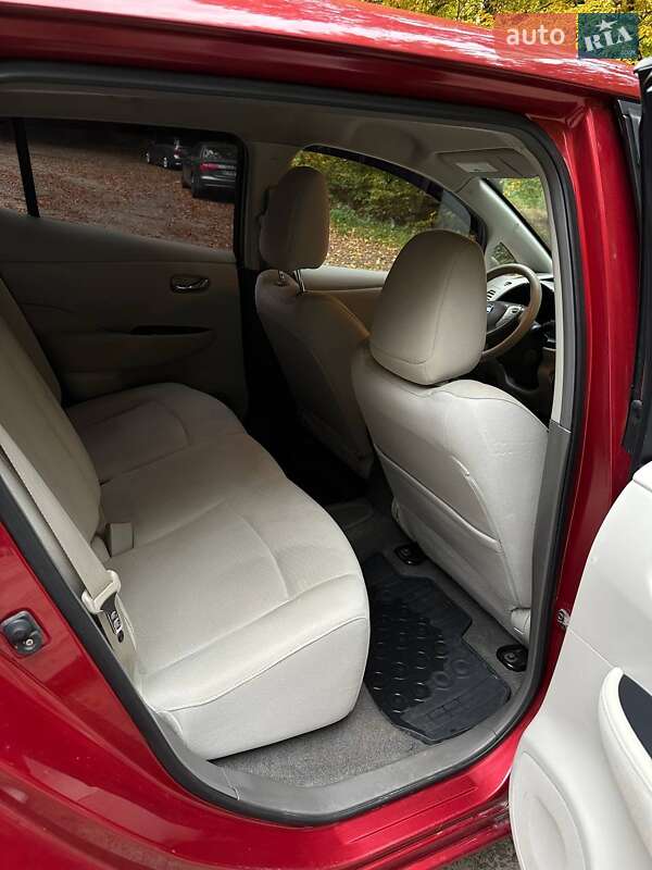 Хэтчбек Nissan Leaf 2011 в Львове фото 11 Хэтчбек Nissan Leaf 2011 в Львове