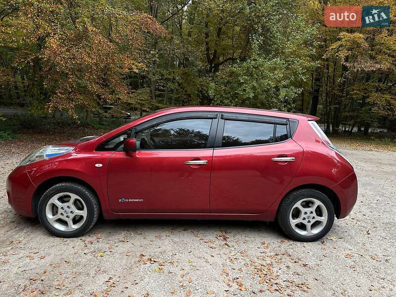 Хэтчбек Nissan Leaf 2011 в Львове фото 5 Хэтчбек Nissan Leaf 2011 в Львове