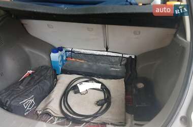 Хэтчбек Nissan Leaf 2014 в 