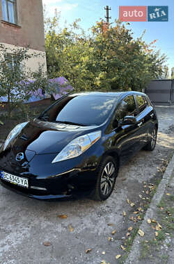 Хэтчбек Nissan Leaf 2014 в Днепре