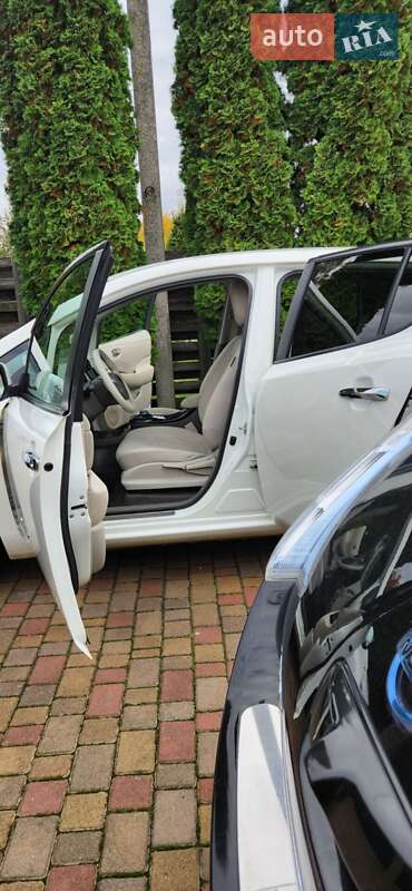 Хэтчбек Nissan Leaf 2014 в Ровно фото 7 Хэтчбек Nissan Leaf 2014 в Ровно