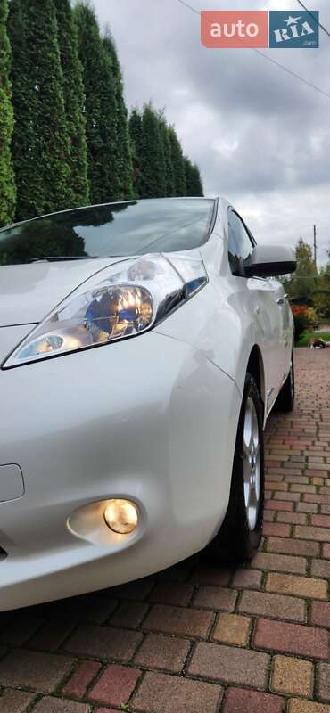 Хэтчбек Nissan Leaf 2014 в Ровно фото 13 Хэтчбек Nissan Leaf 2014 в Ровно
