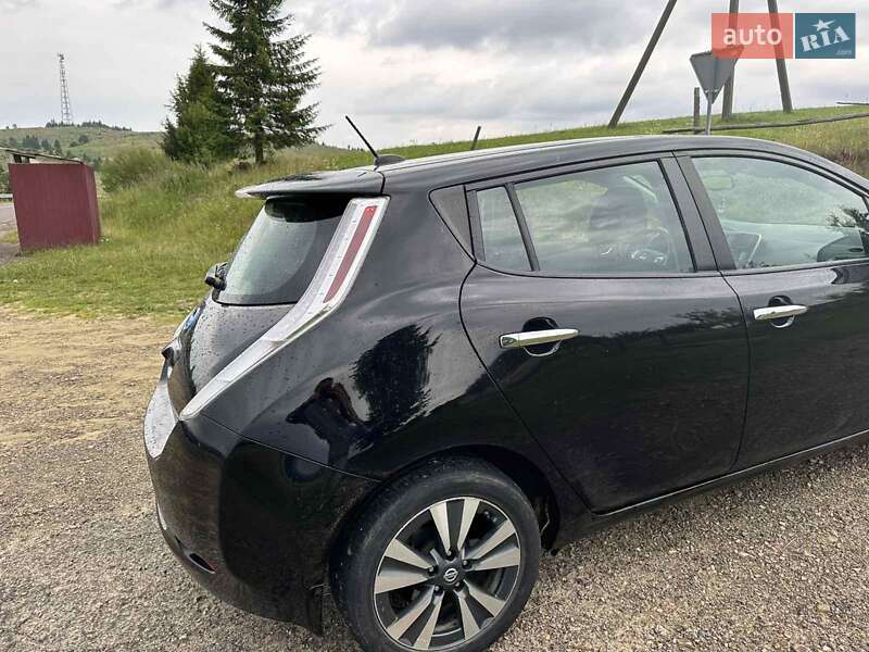 Хэтчбек Nissan Leaf 2015 в Турке фото 3 Хэтчбек Nissan Leaf 2015 в Турке