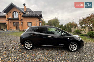 Хэтчбек Nissan Leaf 2014 в 