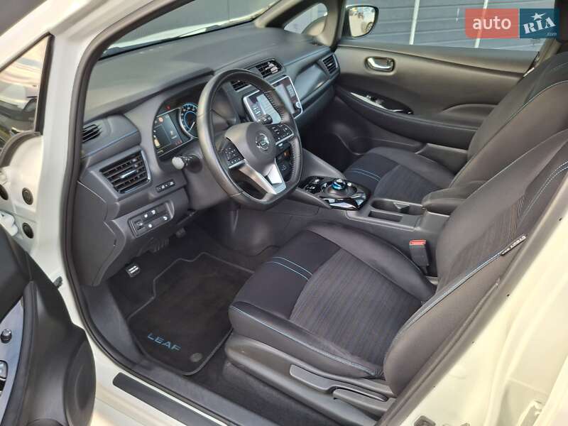 Хэтчбек Nissan Leaf 2020 в Луцке фото 13 Хэтчбек Nissan Leaf 2020 в Луцке