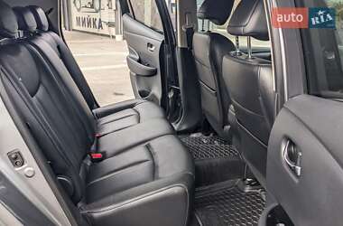 Хэтчбек Nissan Leaf 2013 в 