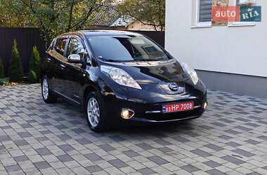 Хэтчбек Nissan Leaf 2014 в 