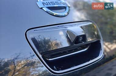 Хэтчбек Nissan Leaf 2014 в 