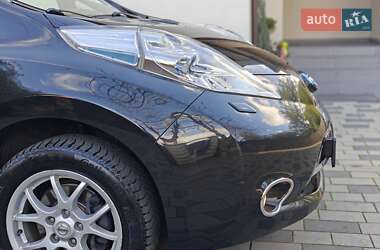 Хэтчбек Nissan Leaf 2014 в 