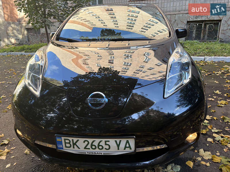 Хэтчбек Nissan Leaf 2012 в Ровно фото 2 Хэтчбек Nissan Leaf 2012 в Ровно