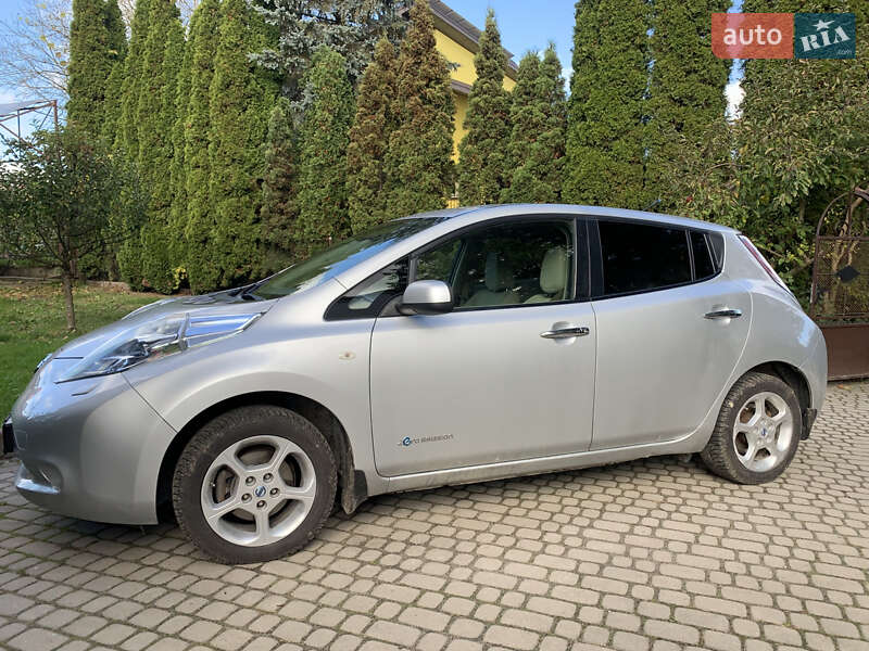 Хэтчбек Nissan Leaf 2012 в Львове фото 3 Хэтчбек Nissan Leaf 2012 в Львове