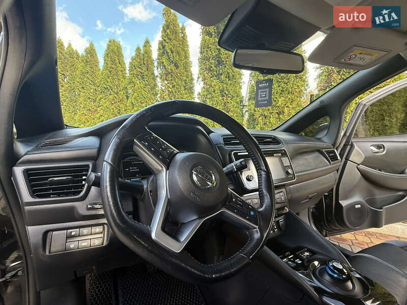 Хэтчбек Nissan Leaf 2018 в Трускавце