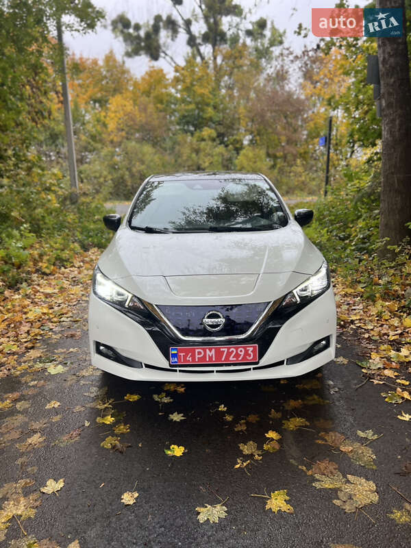 Хетчбек Nissan Leaf 2018 в Рівному
