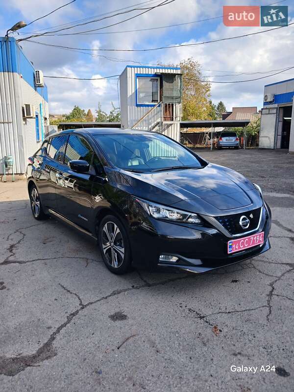 Хэтчбек Nissan Leaf 2019 в Кривом Роге фото 6 Хэтчбек Nissan Leaf 2019 в Кривом Роге