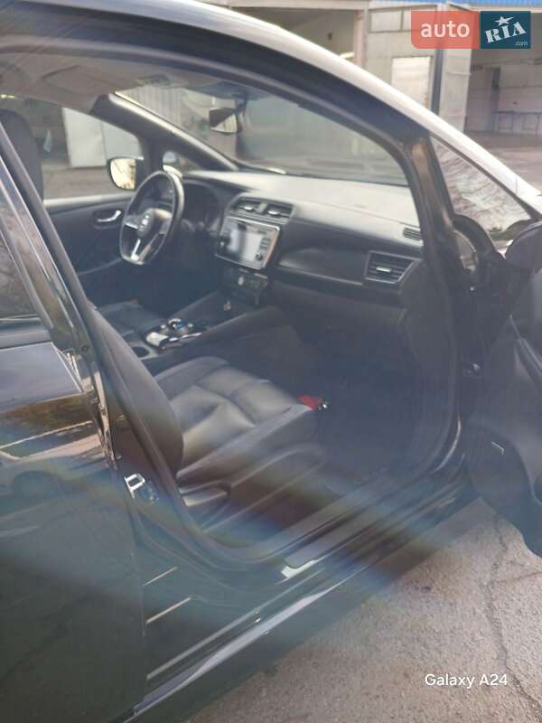 Хэтчбек Nissan Leaf 2019 в Кривом Роге фото 11 Хэтчбек Nissan Leaf 2019 в Кривом Роге