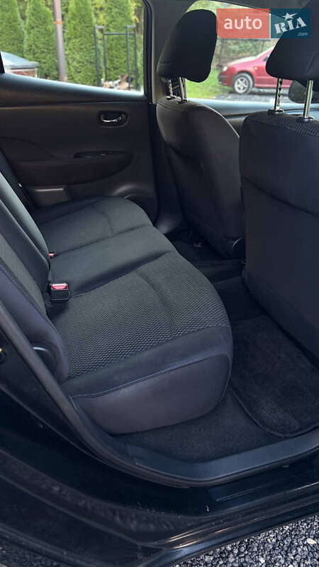 Хетчбек Nissan Leaf 2013 в Миколаєві