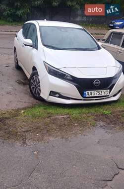 Хэтчбек Nissan Leaf 2019 в Киеве