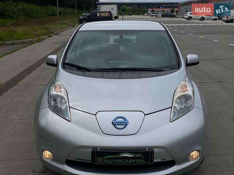 Хетчбек Nissan Leaf 2013 в Києві