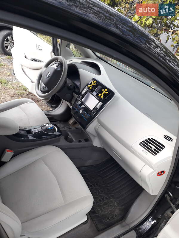 Хэтчбек Nissan Leaf 2012 в Коломые фото 4 Хэтчбек Nissan Leaf 2012 в Коломые