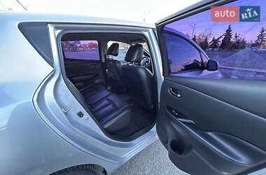 Хэтчбек Nissan Leaf 2013 в 