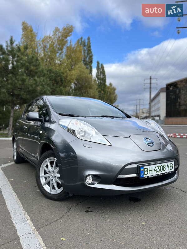 Хетчбек Nissan Leaf 2017 в Одесі