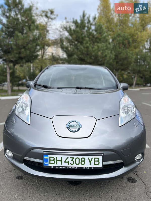 Хетчбек Nissan Leaf 2017 в Одесі