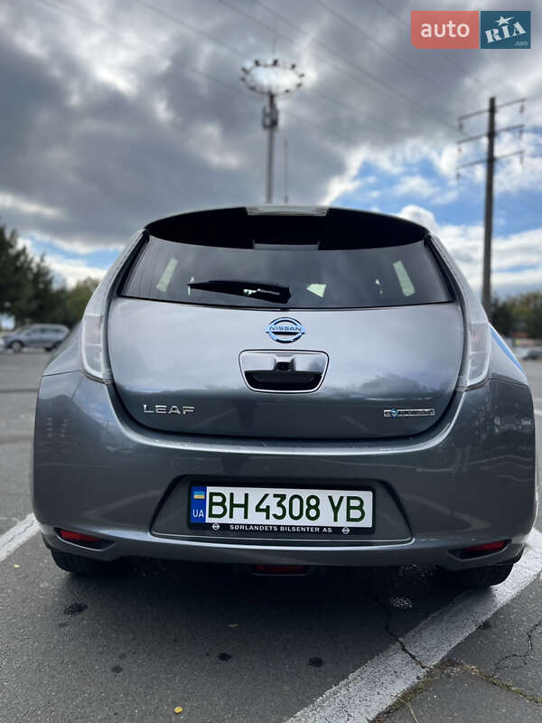 Хетчбек Nissan Leaf 2017 в Одесі