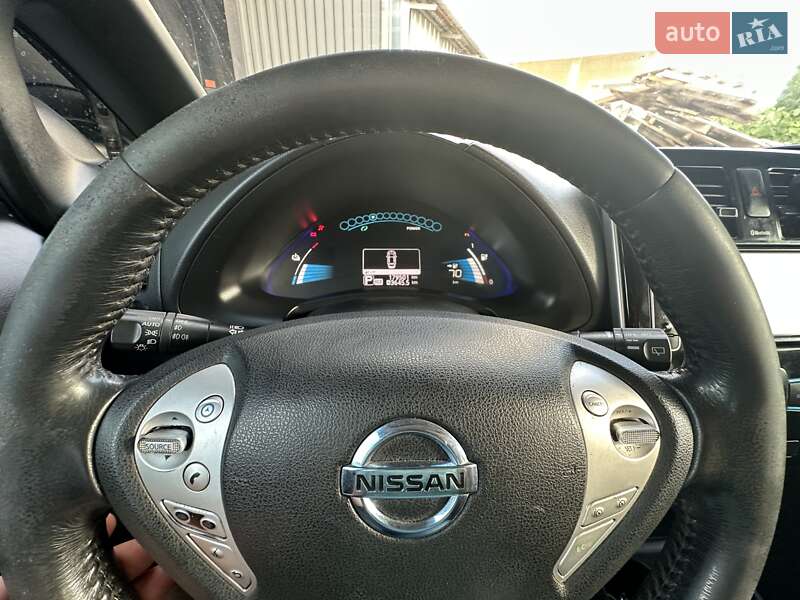 Хэтчбек Nissan Leaf 2013 в Каменец-Подольском фото 7 Хэтчбек Nissan Leaf 2013 в Каменец-Подольском