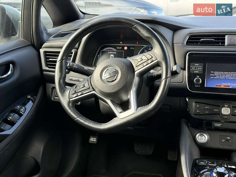 Хетчбек Nissan Leaf 2018 в Дніпрі фото 6 Хетчбек Nissan Leaf 2018 в Дніпрі
