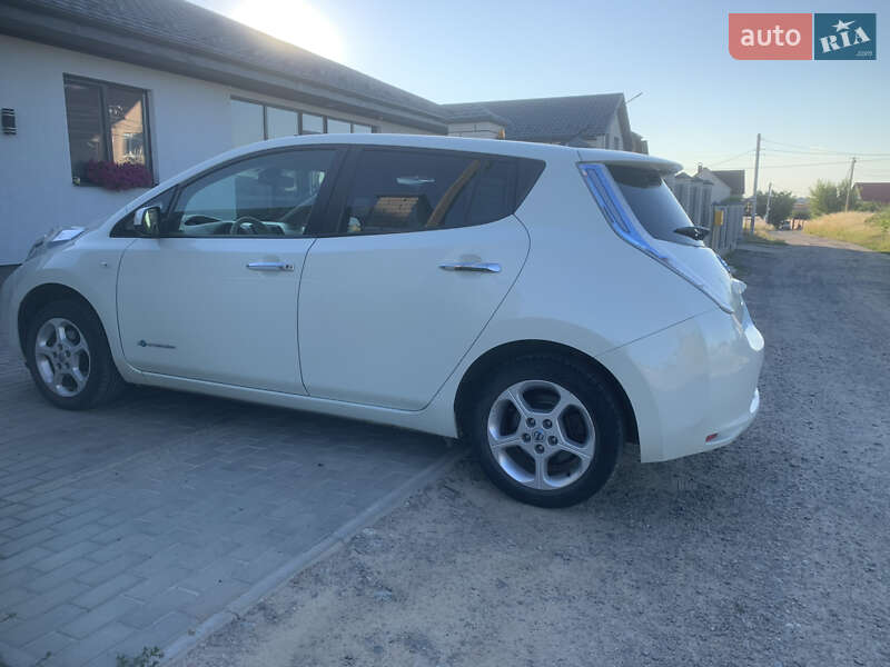 Хэтчбек Nissan Leaf 2012 в Виннице фото 5 Хэтчбек Nissan Leaf 2012 в Виннице