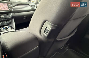 Хэтчбек Nissan Leaf 2020 в 