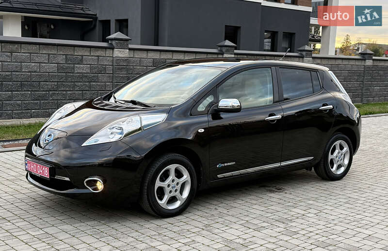 Хэтчбек Nissan Leaf 2014 в Ровно