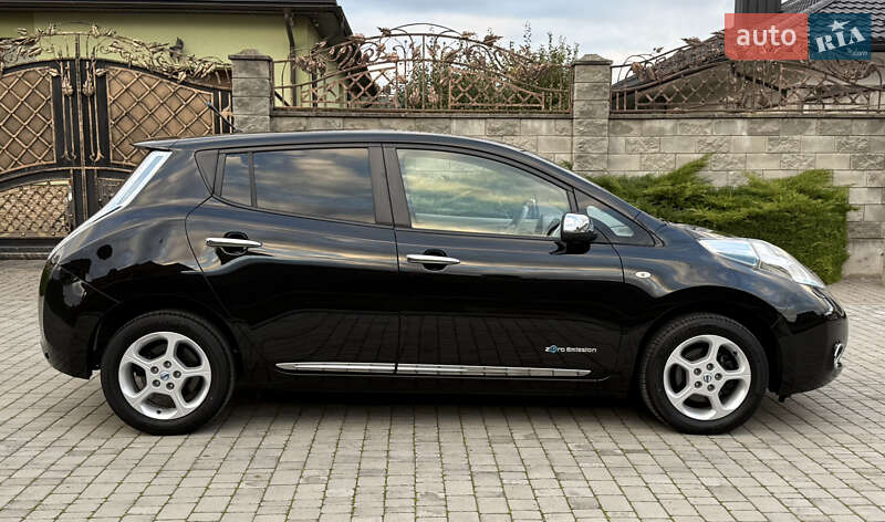 Хэтчбек Nissan Leaf 2014 в Ровно