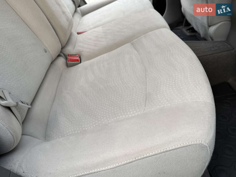 Хэтчбек Nissan Leaf 2014 в Ровно