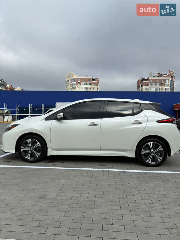 Хэтчбек Nissan Leaf 2021 в Киеве фото 4 Хэтчбек Nissan Leaf 2021 в Киеве