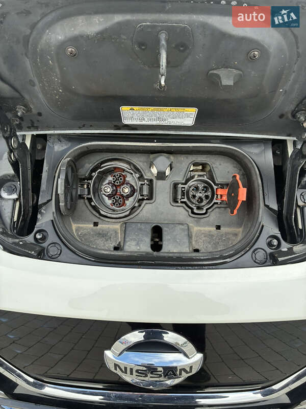 Хэтчбек Nissan Leaf 2021 в Киеве фото 30 Хэтчбек Nissan Leaf 2021 в Киеве