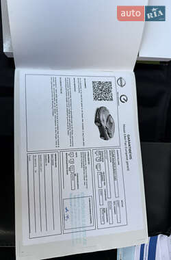 Хэтчбек Nissan Leaf 2013 в 