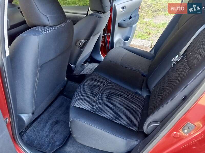 Хэтчбек Nissan Leaf 2013 в Белгороде-Днестровском фото 19 Хэтчбек Nissan Leaf 2013 в Белгороде-Днестровском