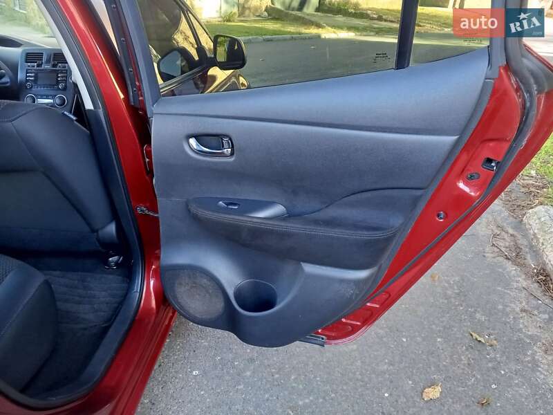 Хэтчбек Nissan Leaf 2013 в Белгороде-Днестровском фото 24 Хэтчбек Nissan Leaf 2013 в Белгороде-Днестровском